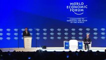 El presidente Xi Jinping pronuncia un importante discurso en Davos