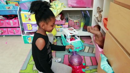 La Sorcière scolaire se met en colère ! HISTOIRE D'HALLOWEEN !