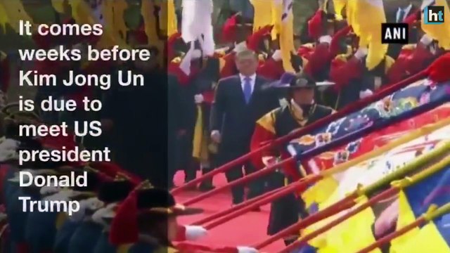 Historic handshake_ North Korea's Kim Jong Un meets South Korean prez Moon Jae-in