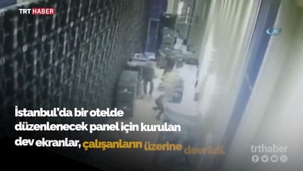 LED ekranlar devrildi, çalışanlar son anda kurtuldu