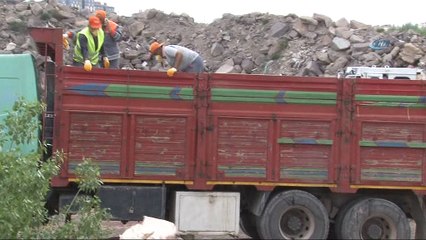Kayseri’de ele geçirilen 14 ton kaçak sakatat imha edildi
