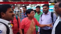 జబర్దస్త్ టీం రైల్వే టీసీ వివాదం… | Jabardasth Team Hulchul at Visakha Railway Station | 10TV