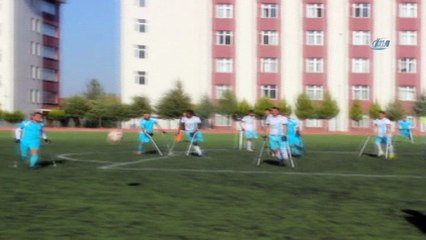 Ampute takımından anlamlı klip