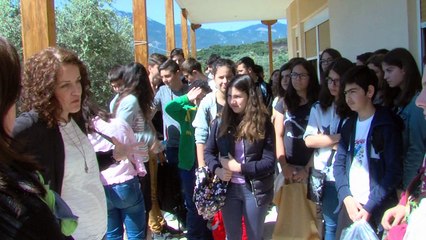 Επίσκεψη μαθητών του Γυμνασίου Αλιάρτου στις κοινωνικές δομές της Μητροπόλεως Θ και Λ