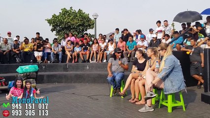 el mono pavel Show Monica bailando Dura   de daddy yankee  comicos ambulantes 2018