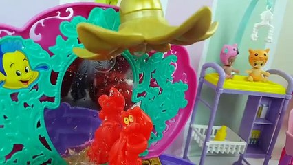 Ariel & Eric bañan bebés TWOZIES Bañera juguete princesas Disney la Sirenita