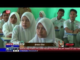 Disdukcapil Kota Binjai Bagikan E-KTP kepada Pelajar