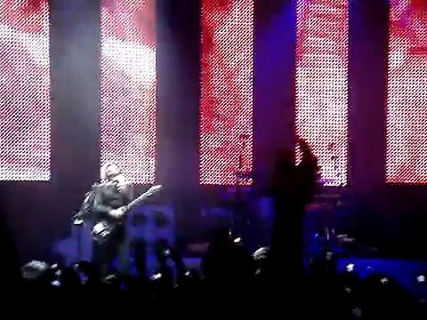 Muse - Invincible, Palacio de los Deportes, Mexico City, Mexico 4/12/2007