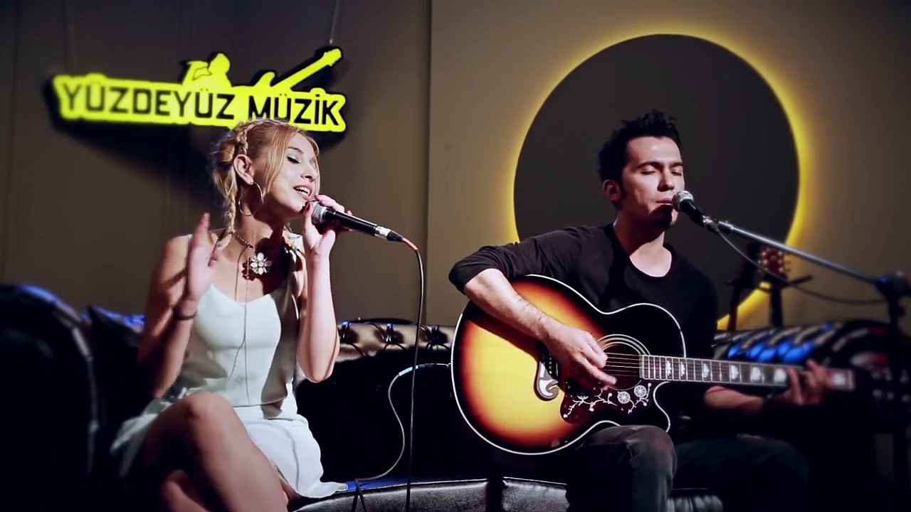 Pul feat. Naz Cimilli - Gitme