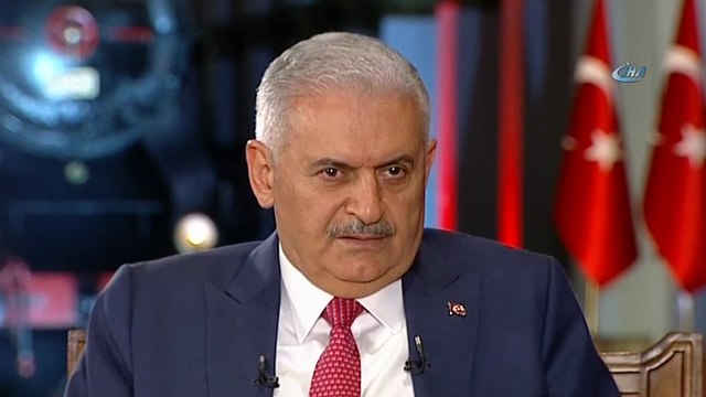 Başbakan Binali Yıldırım, ortak yayında yaptığı konuşmada: “Abdullah Gül aday olacaksa olur, olmayacaksa olmaz. Abdullah Gül ‘ben partimin yanındayım’ demeliydi. Ben partimin emrindeyim demesini beklerdim” dedi.