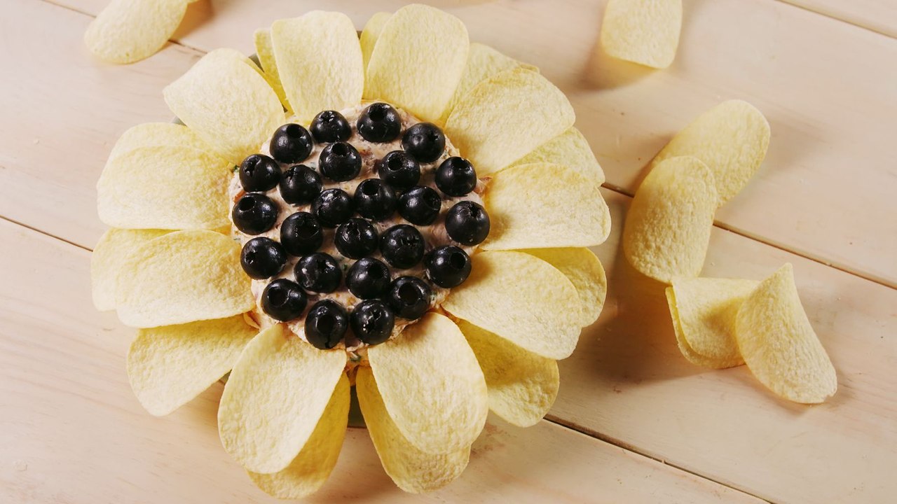 This Sunflower Dip Is Seriously Adorable