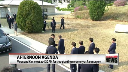 Moon and Kim engage in one-on-one talks before summit agreement signing