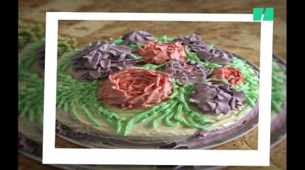 Crash taste : on a voulu faire des fleurs en crème au beurre, comme sur les gâteaux de mariage