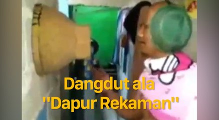 Lipsync Dangdutan, Lelaki ini Sulap Dapur jadi Studio Rekaman