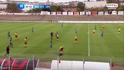 Pied haut signalé et sissoko reste au sol