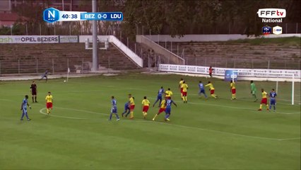 Corner mais le ballon sort du terrain