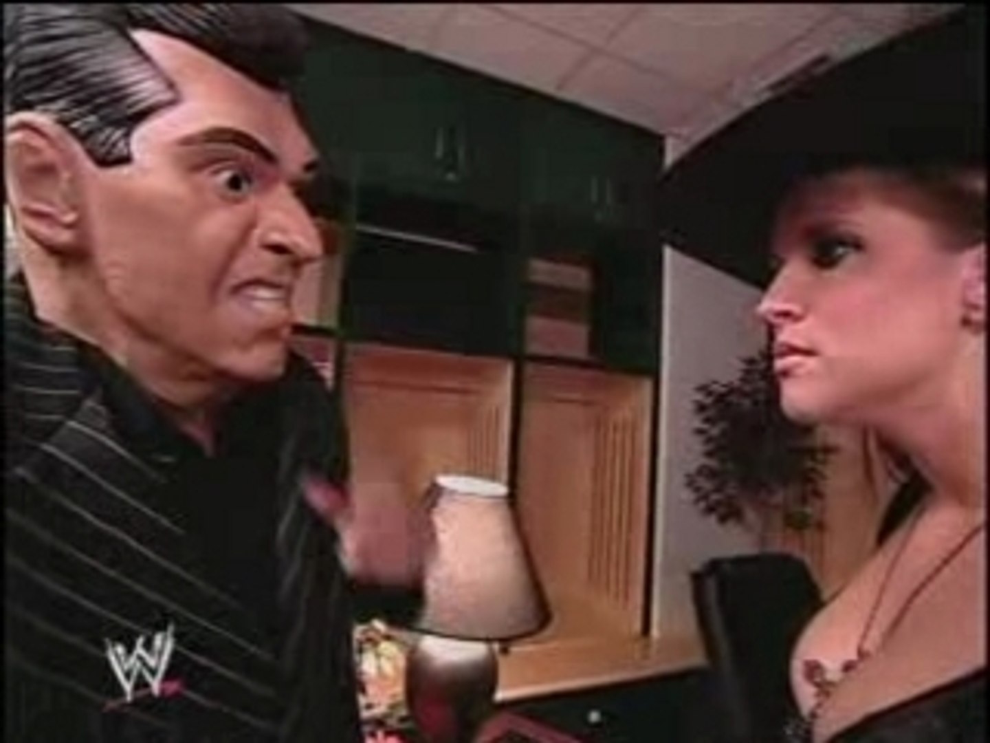 Stepni Machman Sex Video - Eric Bischoff & Stephanie McMahon kiss on Smackdown! - video Dailymotion