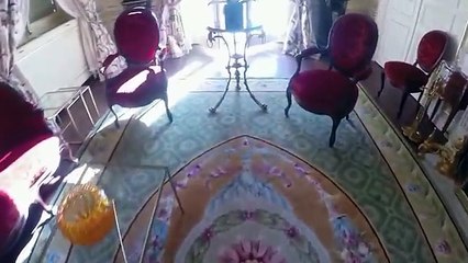 Driving Bugatti Veyron Through Paris (1.2M)