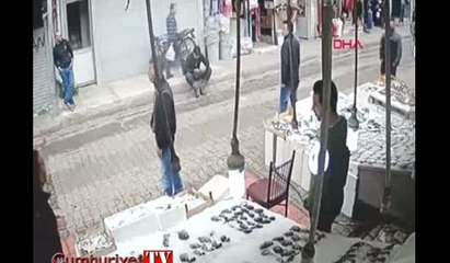 Camide soyulan hırsız "Memlekette namuslu adam kalmamış" dedi