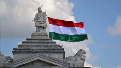 KÁRPÁTIA - SZÉL VISZI MESSZE