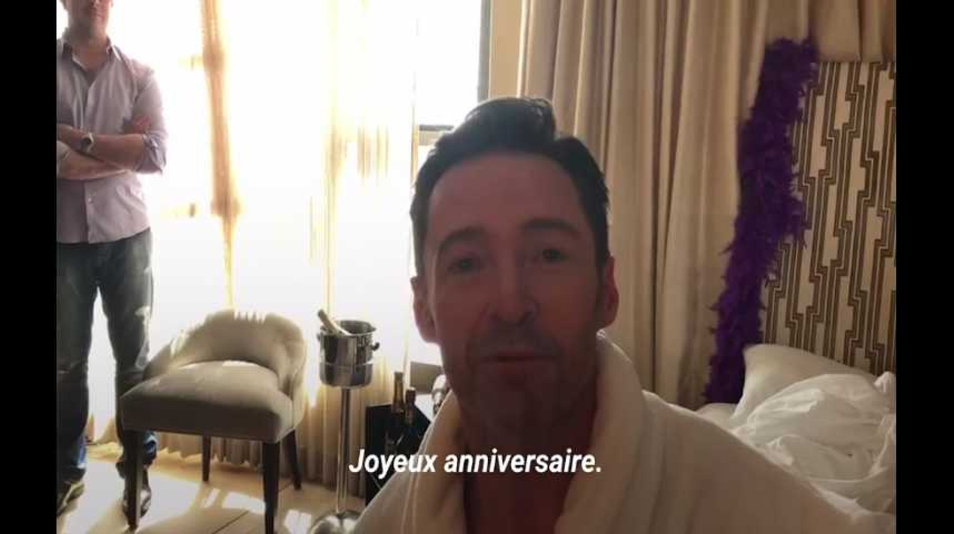 Hugh Jackman Avait Un Bon Anniversaire A Souhaiter Deadpool En A Decide Autrement Video Dailymotion