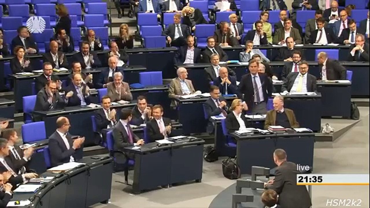 " Wir brauchen keine 9 Wochen Sommerurlaub!" ► AfD - Dr. Bernd Baumann im Bundestag