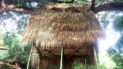 three-storey house​ Using bamboo and grass