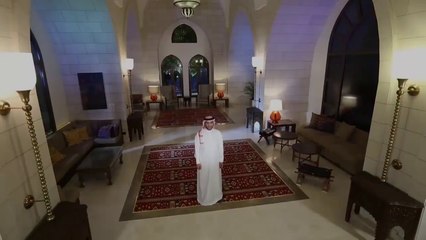 الدكتور عبدالله الفوزان يتأثر بعد الحديث عن فقدان والديه