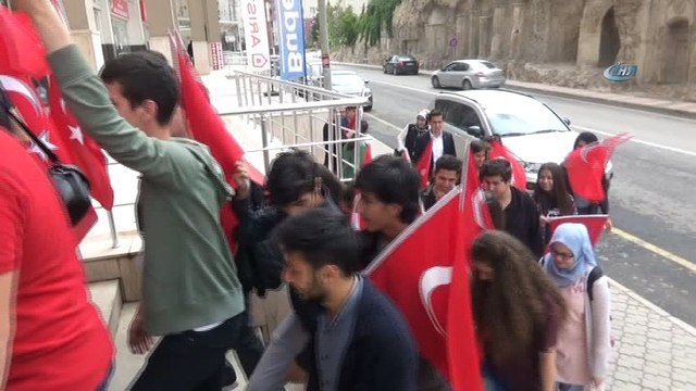 18 yaşını doldurdu, AK Parti Mardin milletvekili aday adayı oldu