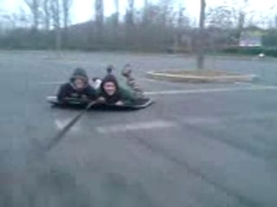 Capot ride ouf geudin taré monster