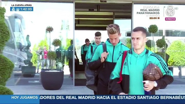 El Real Madrid sale de Valdebebas rumbo al Santiago Bernabéu