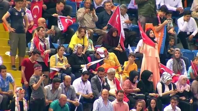 Cumhurbaşkanı Erdoğan: 'Biz başkaları gibi başarıyı kendinde hatayı seçmende arayan bir parti değiliz' - İZMİR