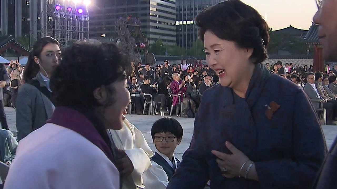 김정숙 여사 "세종대왕 정신, 남북 지도자에게 큰 영감" / YTN
