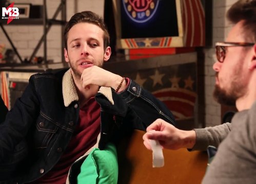 Avoir soif ou faim toute ta vie ? Te faire caresser la cuisse par Hitler ou... #tu préfères