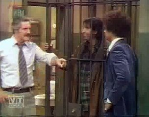 Barney Miller S04E08 Chase