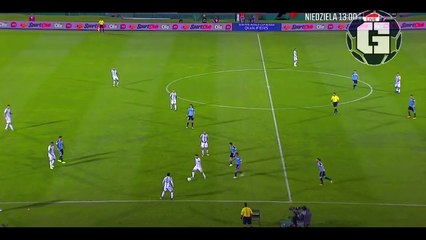 ميسي ظن أنه في برشلونة و مرر الكرة لسواريز في مباراة الأرجنتين ضد الأوروغواي