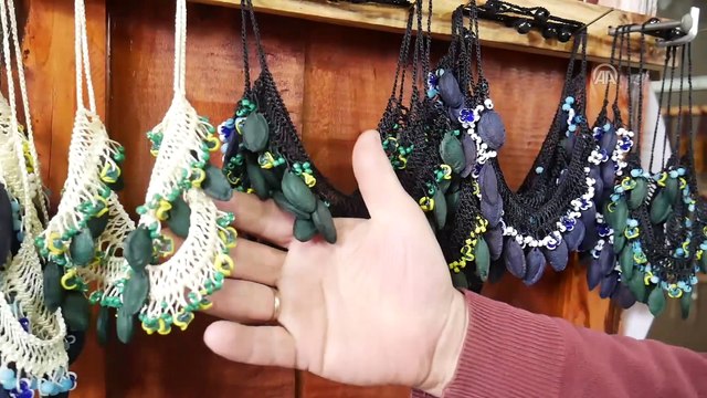 Meyve çekirdekleri ve bitki tohumları takıya dönüşüyor - BALIKESİR