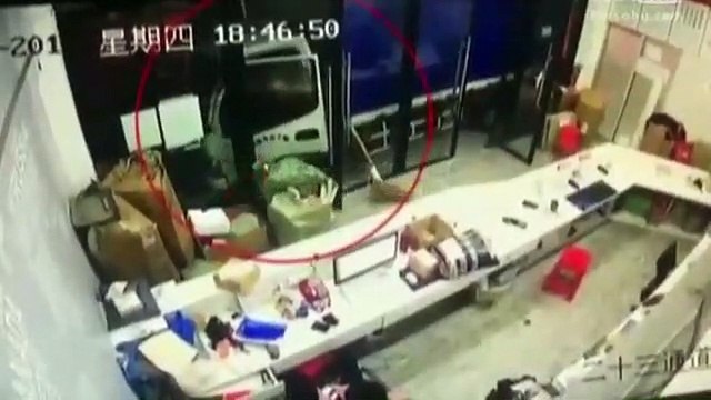 Ce conducteur de camion vient de passer la pire journée de sa vie