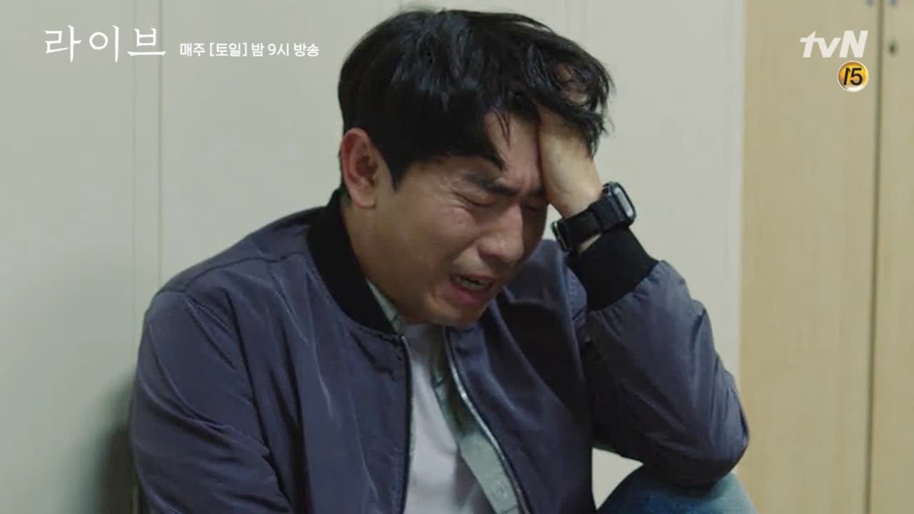 동료의 죽음에 슬퍼하는 홍일지구대 - 동영상 Dailymotion