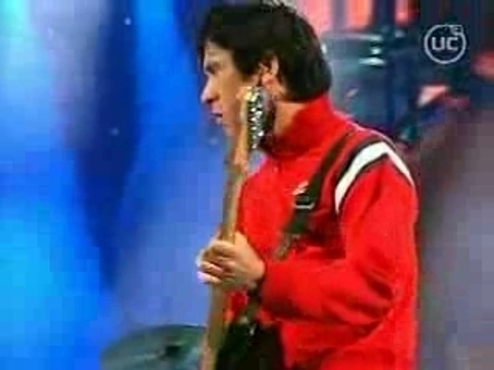 Los Prisioneros - No Necesitamos Banderas