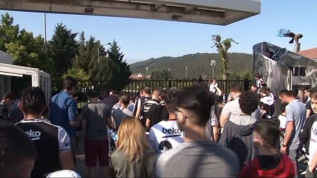 Beşiktaş derbi için yola çıktı