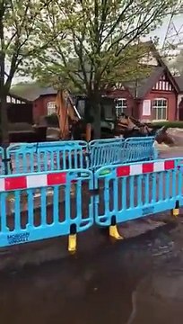 Enorme inondation causée par une canalisation percée !