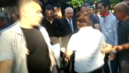 İzmir Kılıçdaroğlu Akyaka'da Balık Yedi, Vatandaşlarla Fotoğraf Çektirdi