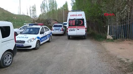 Sivas Kayıp Genç, Ağaca Asılı Halde Ölü Bulundu