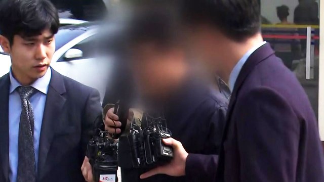 [현장영상] '드루킹 측 돈거래' 김경수 보좌관 경찰 출석 / YTN