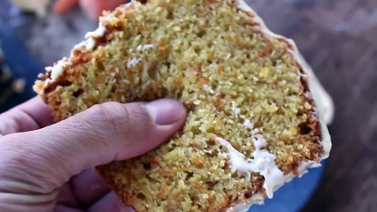 Το πιο Αφράτο & Εύκολο Κέικ Καρότου - Fluffy Carrot Cake with cream Cheese