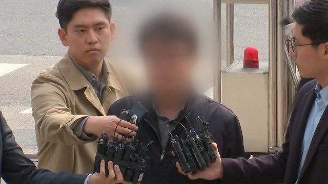 '드루킹 측 돈거래' 김경수 보좌관 경찰 출석 / YTN