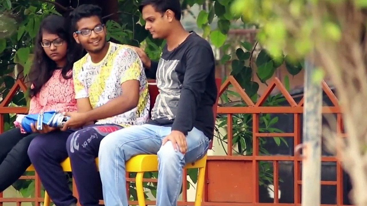 Ye Mai Bhi Karunga  Prank on Couple - Pranks In India