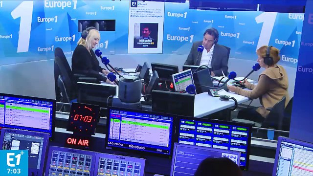 De Washington à Nouméa, comment Macron parvient à éviter les conflits sociaux