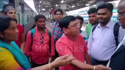 Jabardasth Shaking Seshu Fires On TC @ Railway Station _ Manastars
